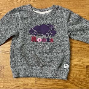 Roots sweatshirt, size 4T in excellent condition!